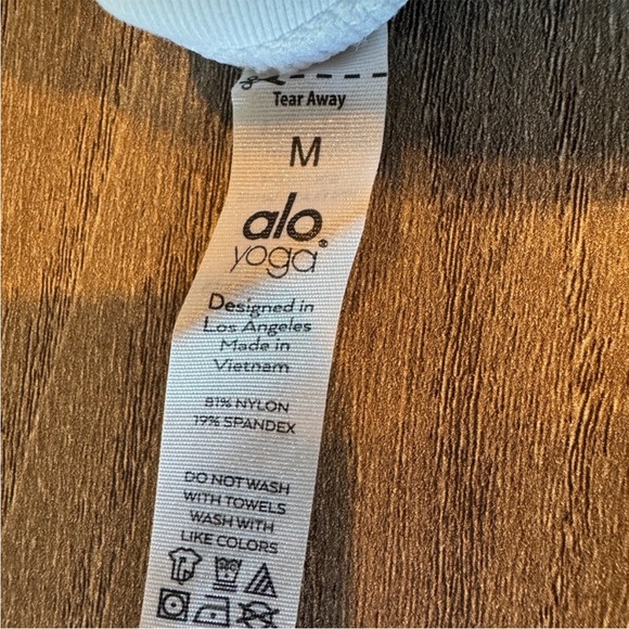 ALO Yoga Crisp White High-Waist Leggings - Picture 6 of 7